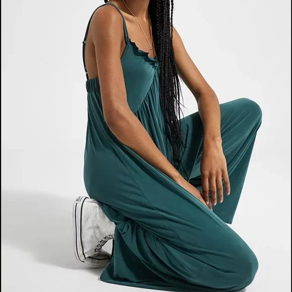 urban outfitters emerald green wide leg jumpsuit - Picture 2 of 6